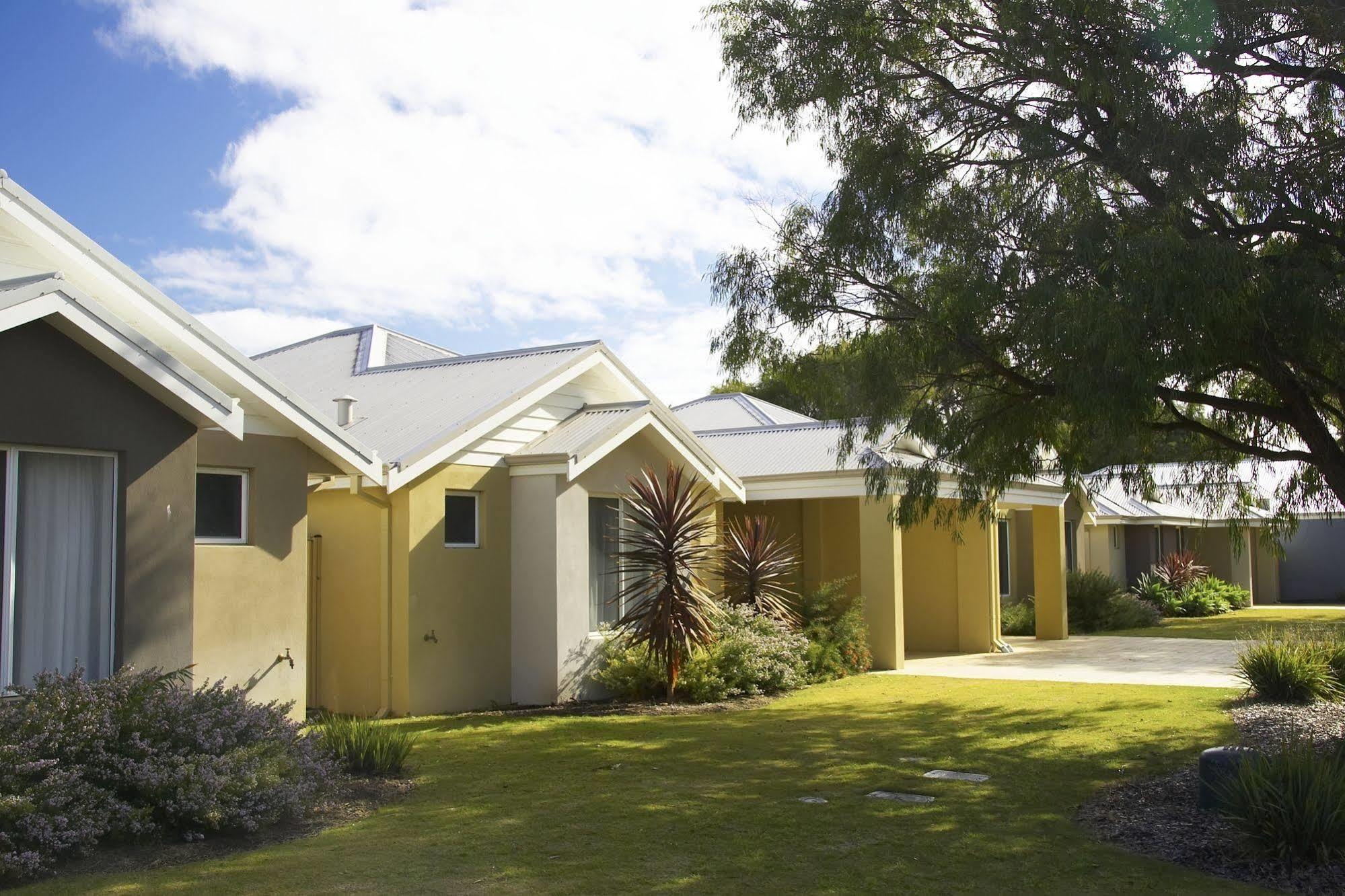 Cape View Beach Resort WEST COAST Exterior photo