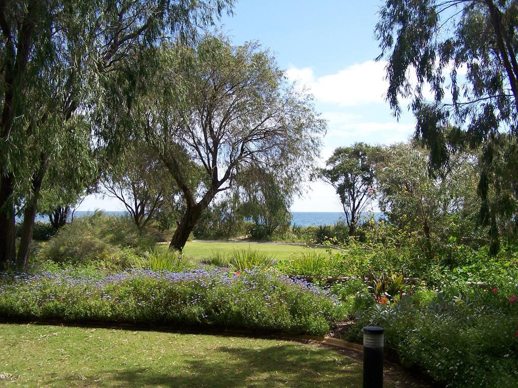 Cape View Beach Resort WEST COAST Exterior photo